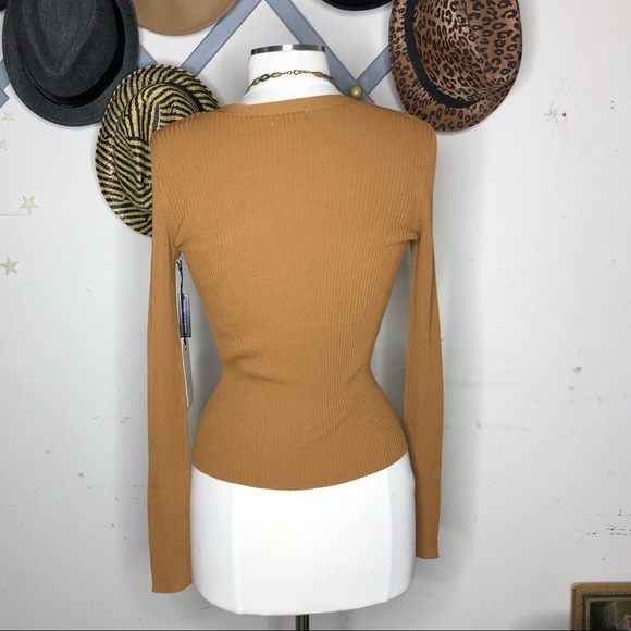 Leith ribbed 1/4 buttoned sweater - Picture 8 of 8